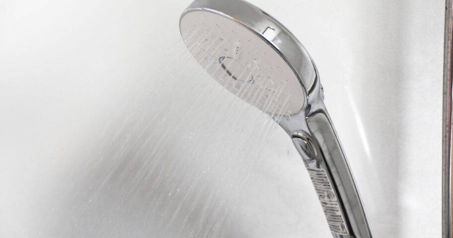 その温水器、交換時期かも?大田区の交換事例