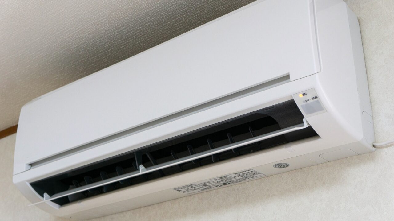 エアコン漏電の原因とは?ブレーカー確認と対処法まで解説します