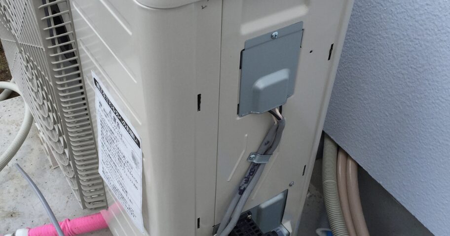 主な原因は水漏れ?室外機もチェック