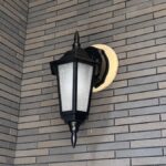 復旧後の玄関照明器具の画像